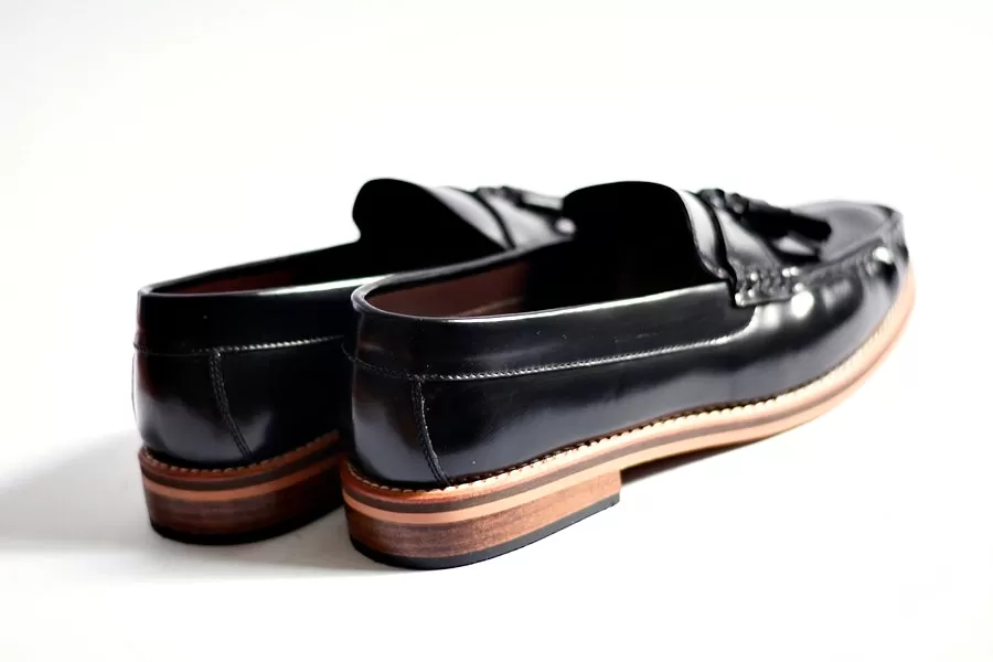 501 Wide-Front Tassel Loafer Black