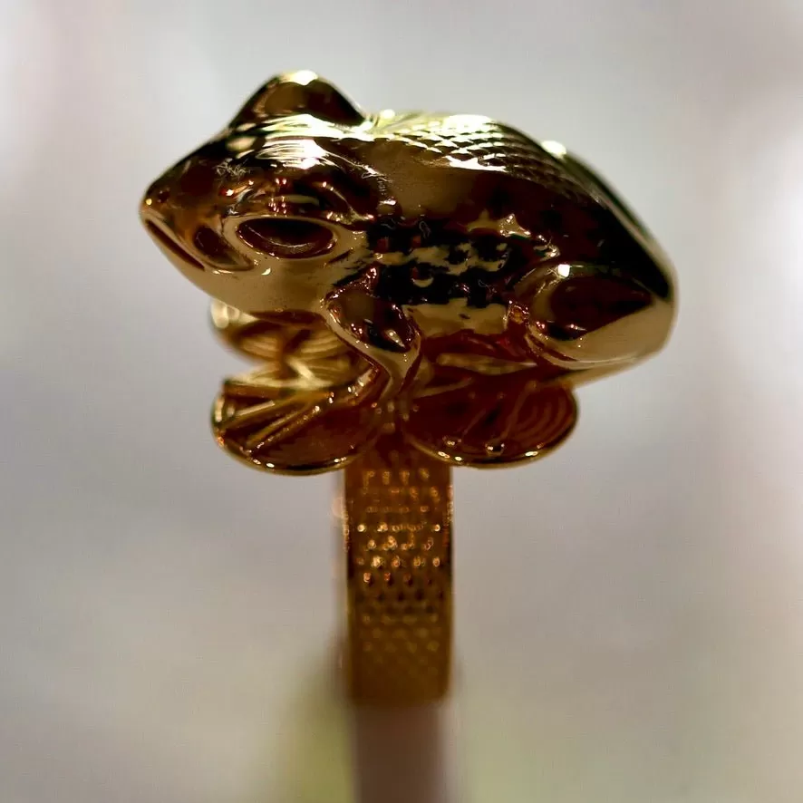 Asante Frog Mpetea (Chief's Ring) - Gold-Plated