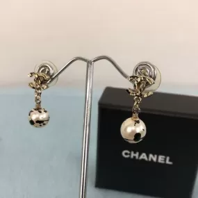 CHANELPearl with Black Splatter CC Logo Dangle Earrings/Box