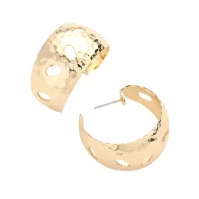 Cut Out Detailed Metal Hoop Earrings