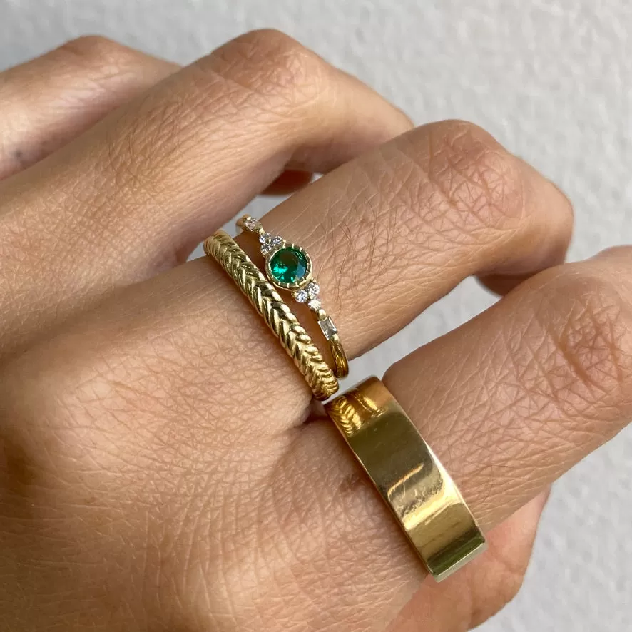 Emerald Round Poeme Ring