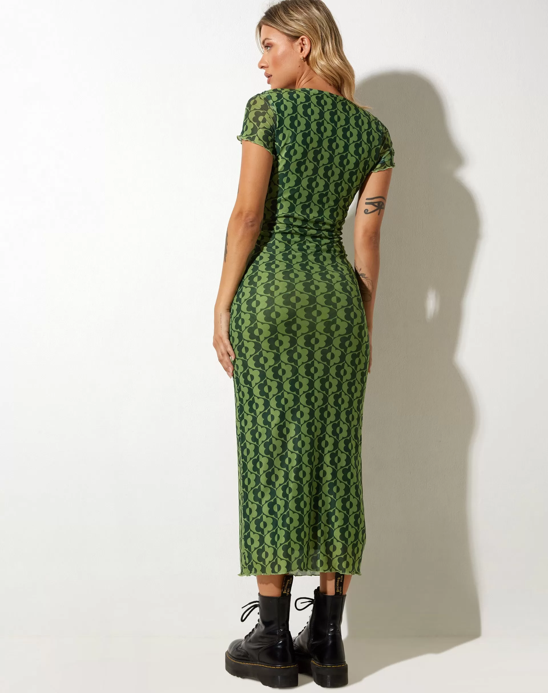 Happyella Midi Dress in Wavy Daisy Green