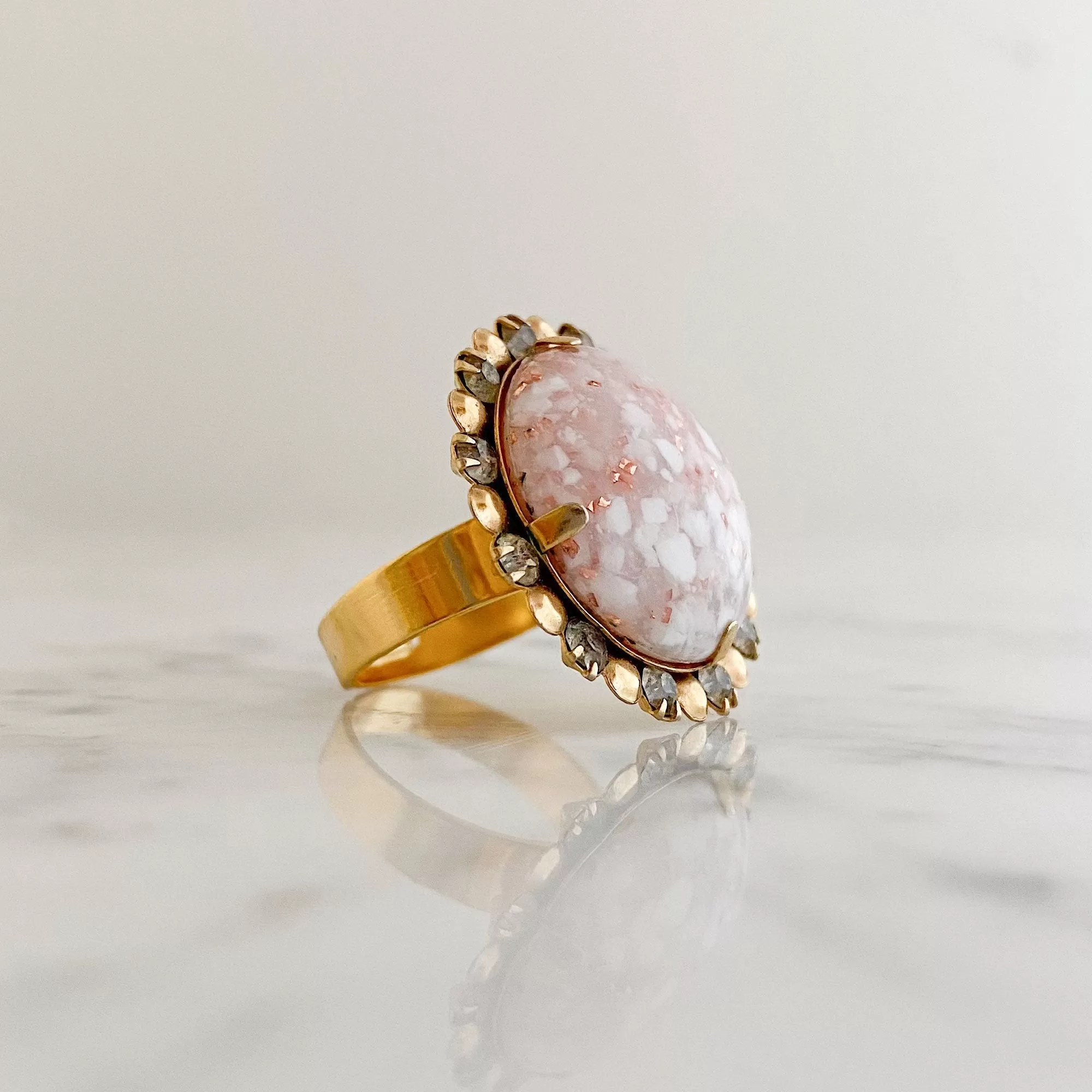 HUGO pink confetti glass ring