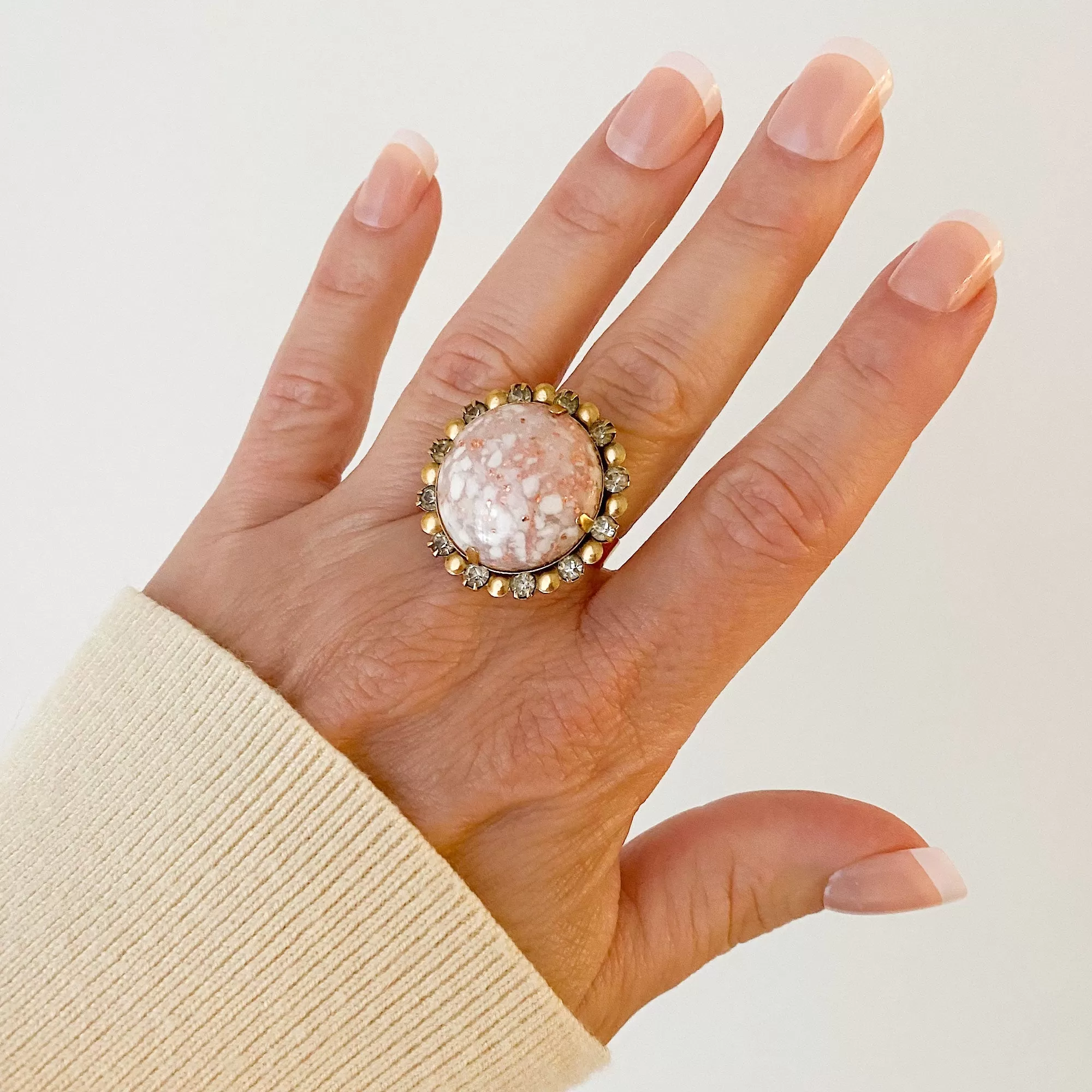 HUGO pink confetti glass ring