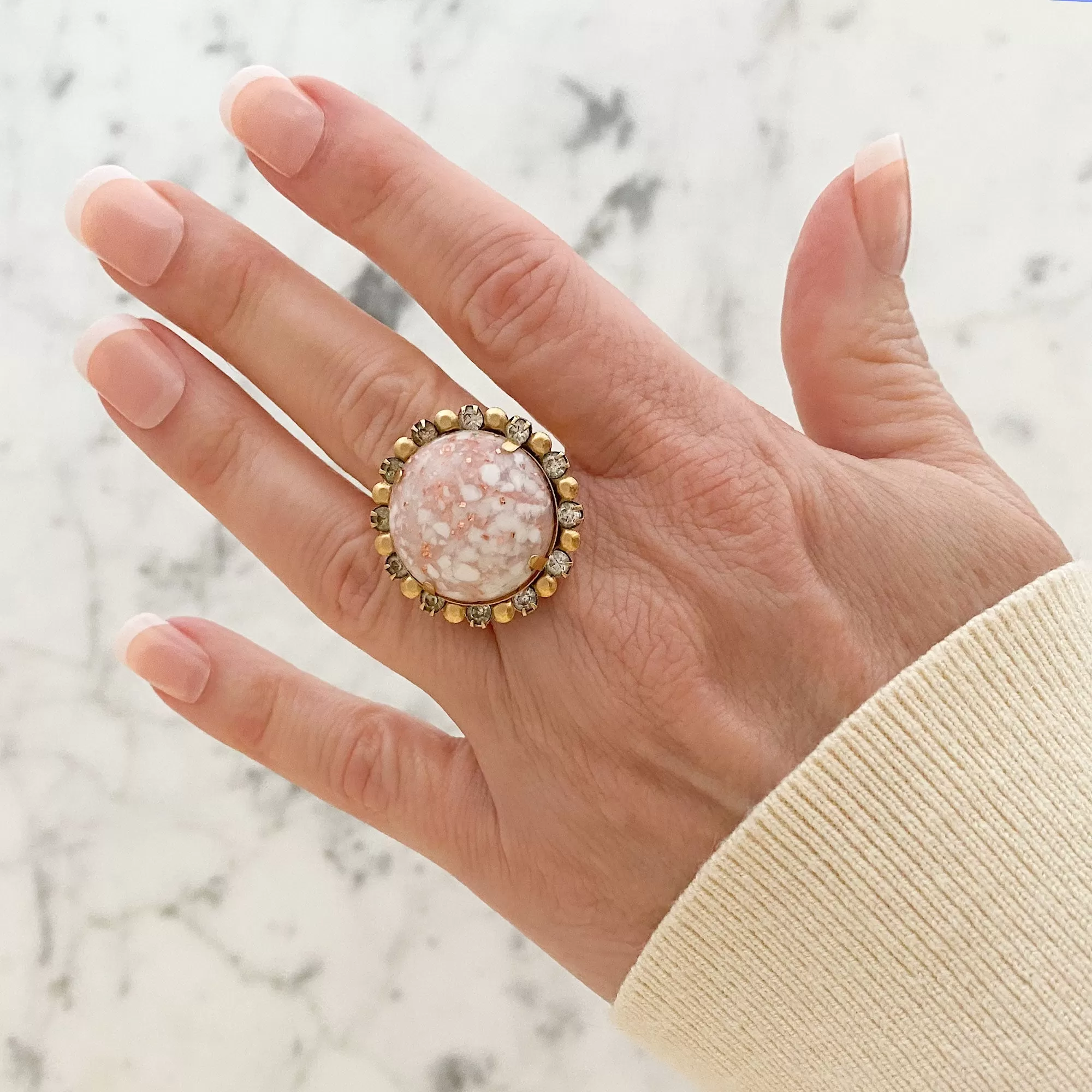 HUGO pink confetti glass ring