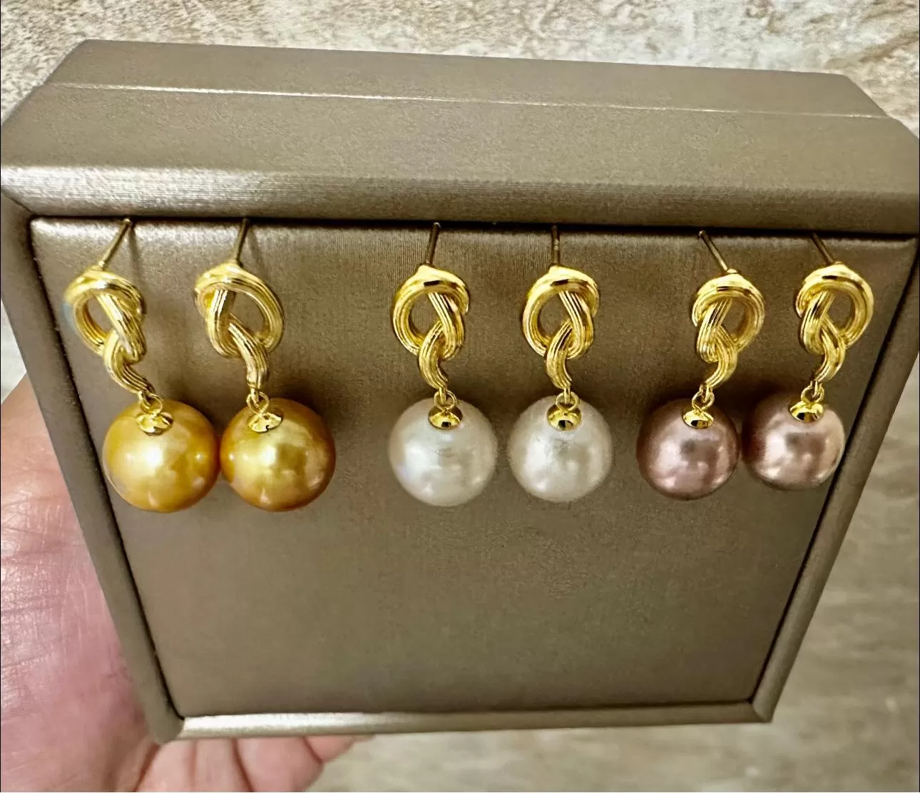 Lucky Knot South Sea Pearl Dangling Earrings 18K