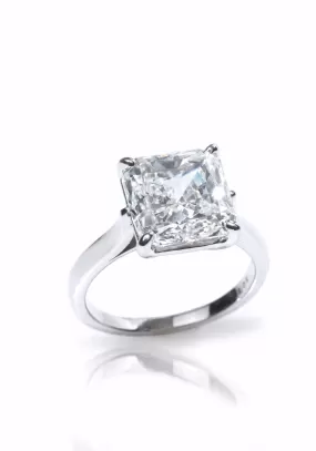 Oster Collection Diamond Platinum Solitaire Ring