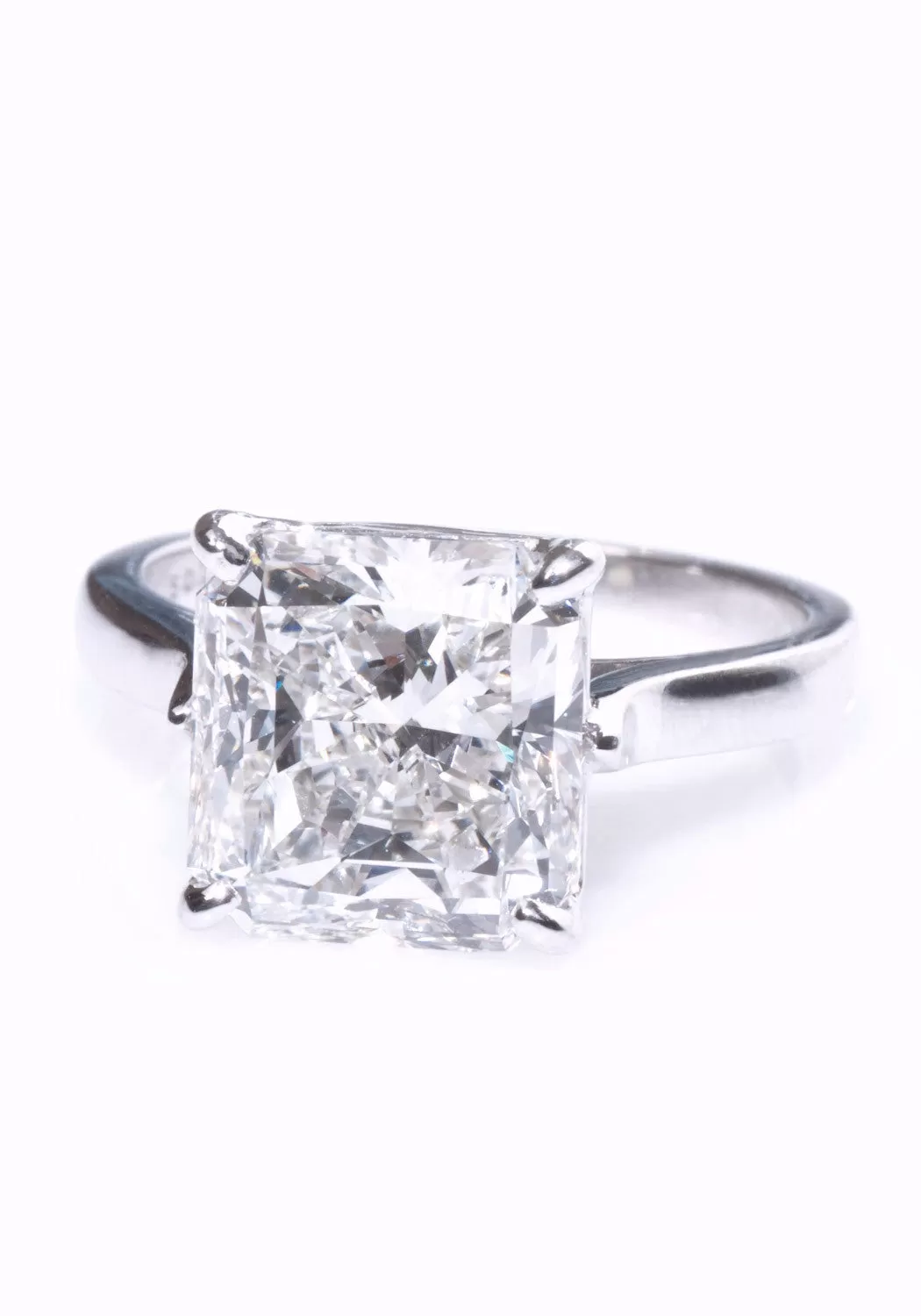 Oster Collection Diamond Platinum Solitaire Ring