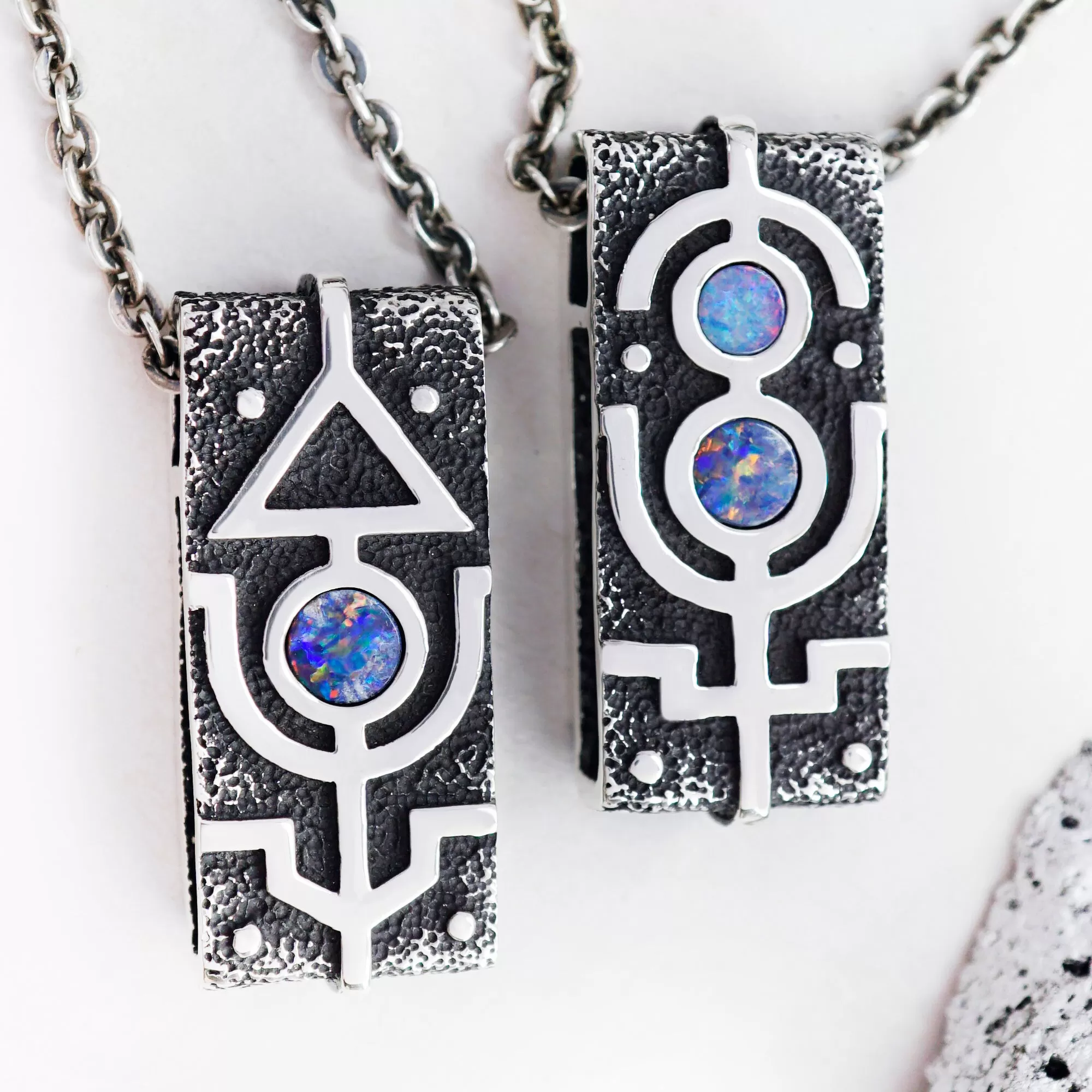 Paired pendants MARS & VENUS