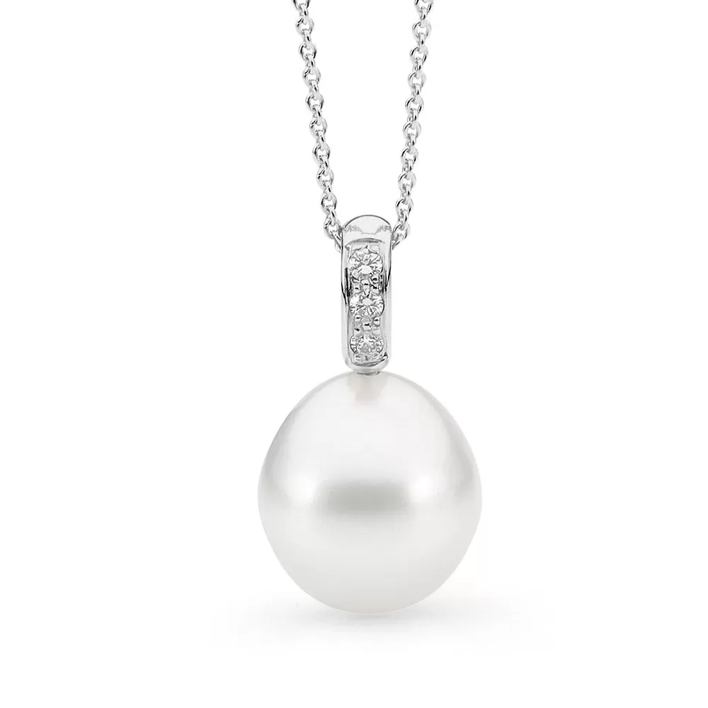 Pave Diamond Pearl Pendant