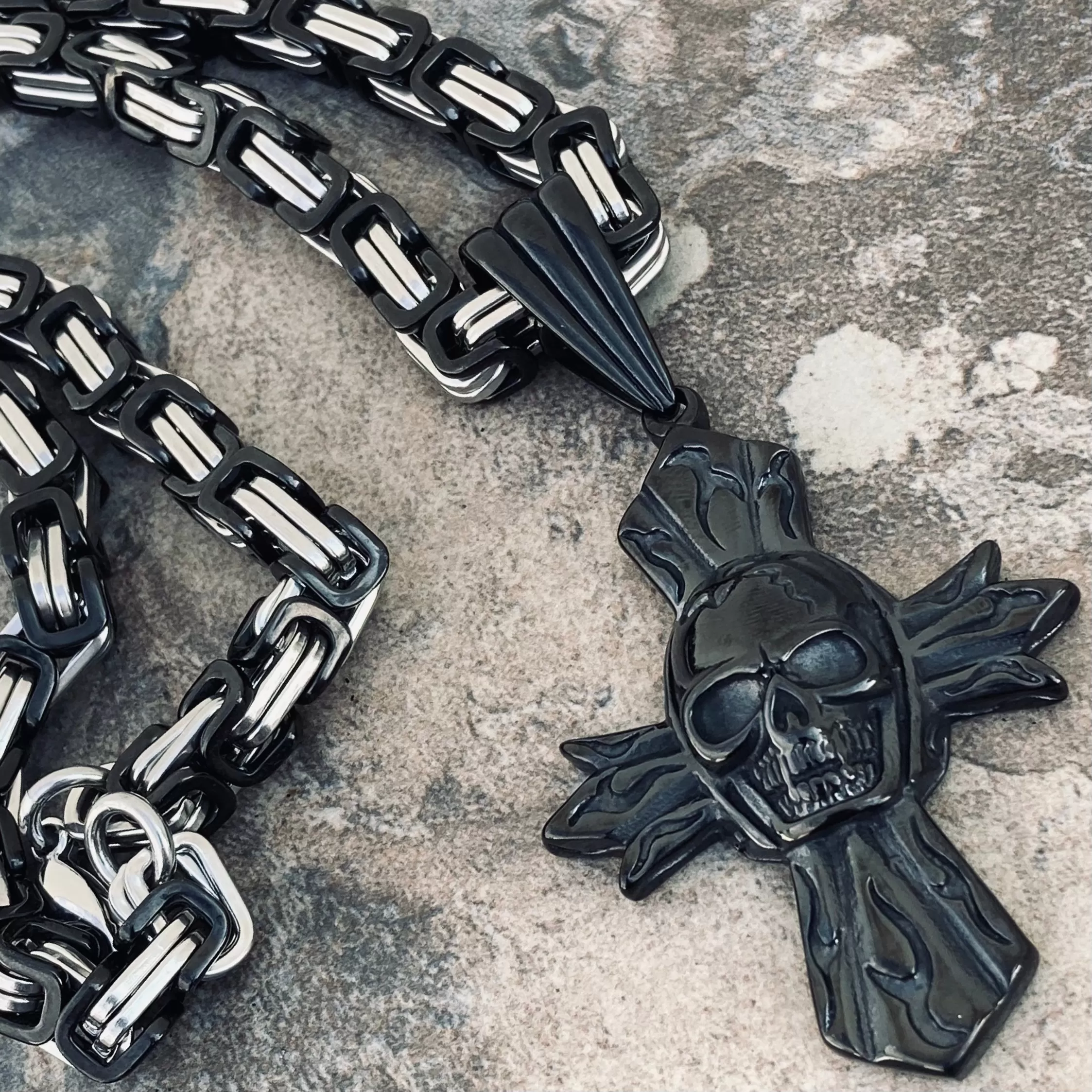 Skull Cross - Black Pendant - Necklace (808)