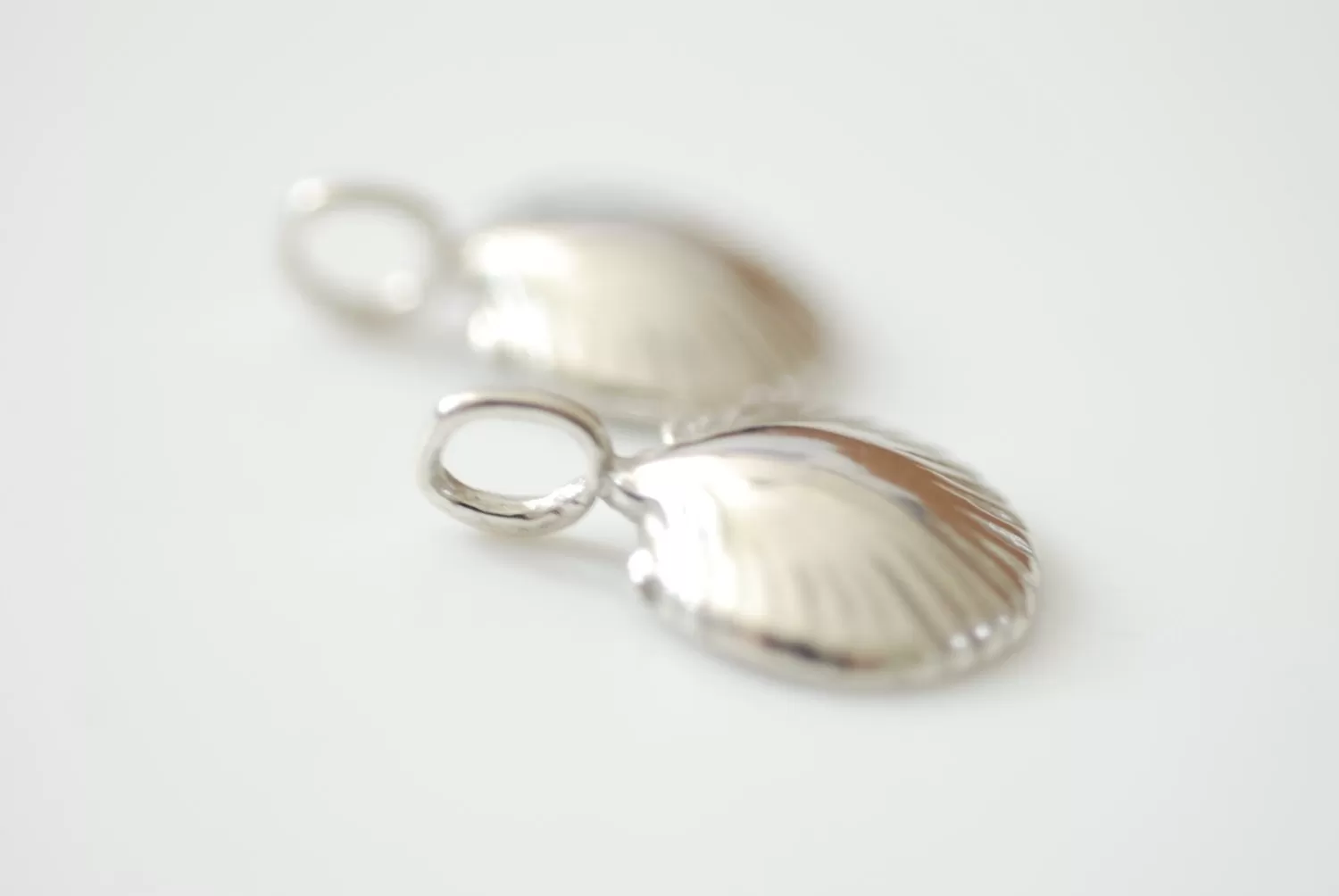 Wholesale Sterling Silver Sea shell, silver sea shell, Sea shell charm, sea life nautical beach charm, vermeil gold clam shell charm pendant, 70